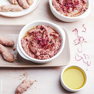 Houmous de betterave et pois chiches grillés