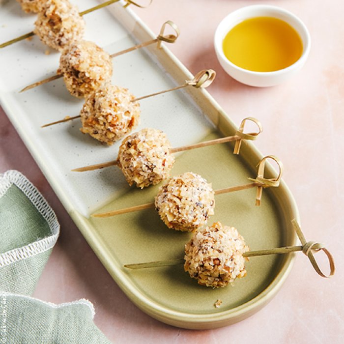 Balls fromage frais-olives noires-noix