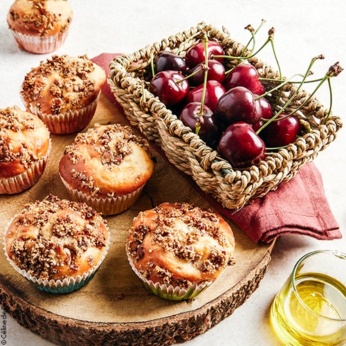 Muffins aux cerises, crumble aux amandes