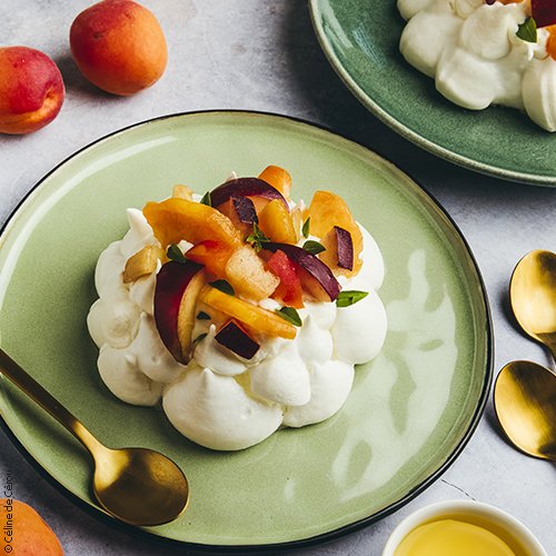Mini pavlovas d'été aux fruits du verger