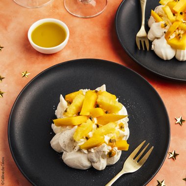 Pavlova exotique de fête