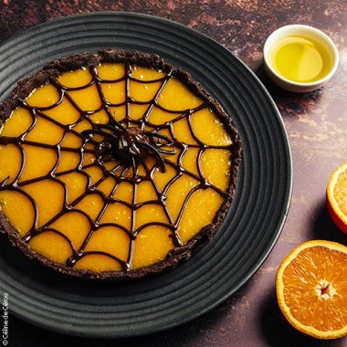 Tarte à l'orange d'Halloween, pâte au cacao, huile d'olive
