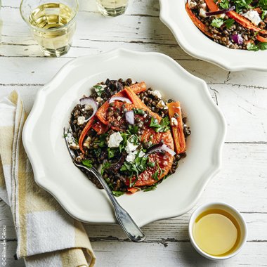Salade de lentilles, légumes rôtis, feta, huile d’olive de Nîmes AOP
