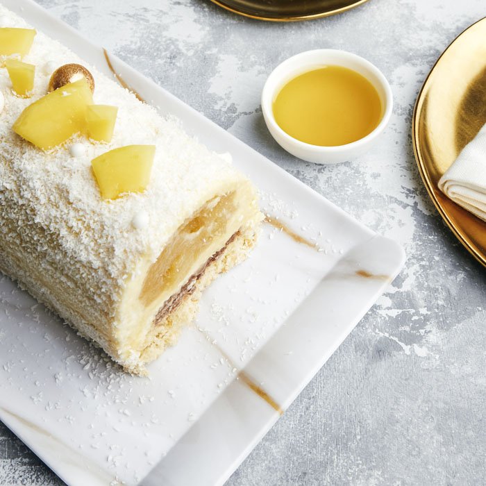 2024-Celine-de-Cerou-buche-mangue-ananas-pistache.jpg