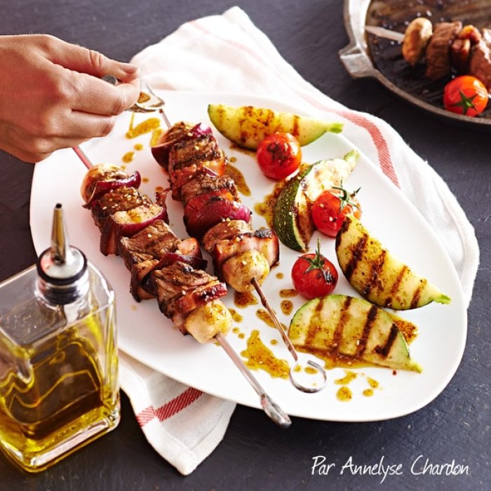 Brochette de boeuf et légumes grillés au barbecue
