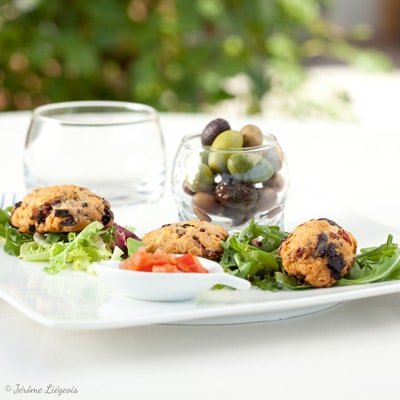 Cookies aux olives noires de Nyons et petit salé
