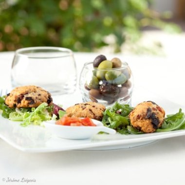 Cookies aux olives noires de Nyons et petit salé
