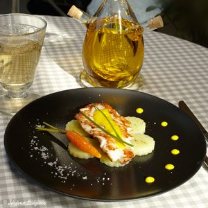 Filet de dorade poêlé, rouille et pommes de terre fondantes