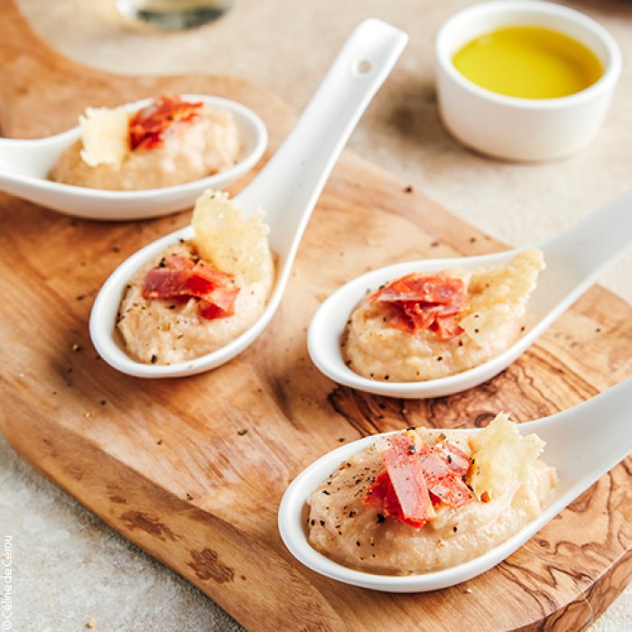 Crème de topinambour à l’huile d’olive et chorizo