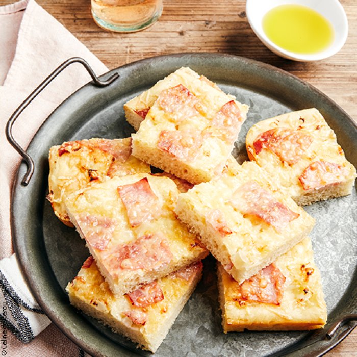 Focaccia versant nord - jambon, oignon, comté