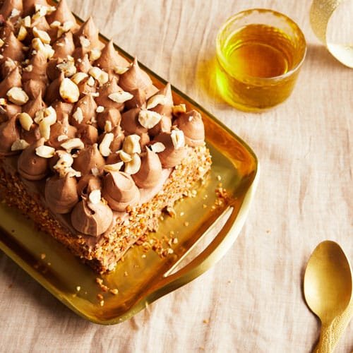 Gâteau bûche noisette-chocolat praliné