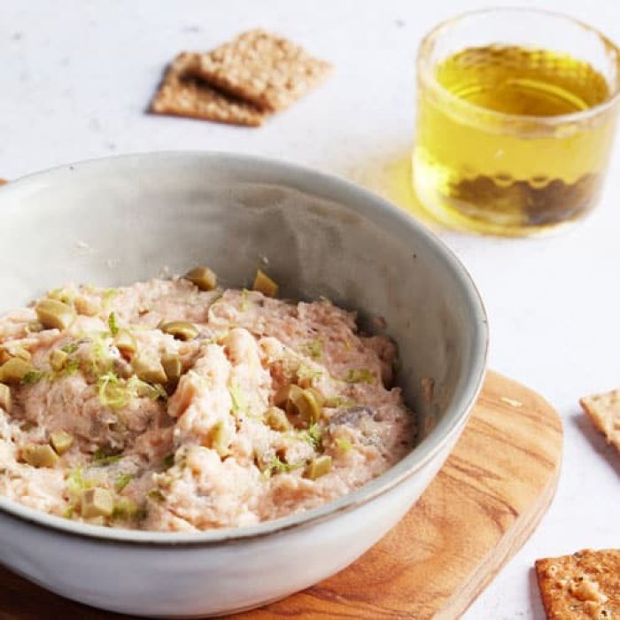 Mousse de saumon et olives vertes