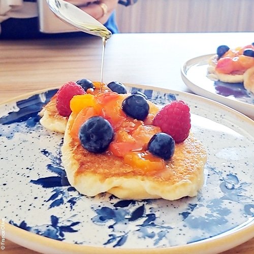 Pancake fluffy aux fruits