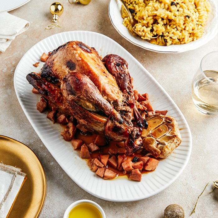 Pintade laquée, coings et risotto aux olives noires