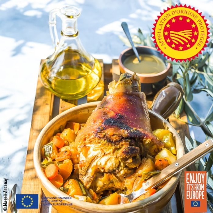 Jarrets de porc aux légumes à l’huile d’olive de Provence – olives maturées AOP