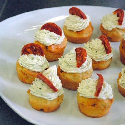 Minis cupcakes au chorizo et ail et fines herbes