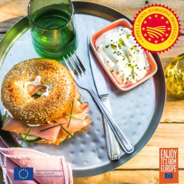 Bagel au saumon fumé à l’huile d’olive d’Aix-en-Provence AOP