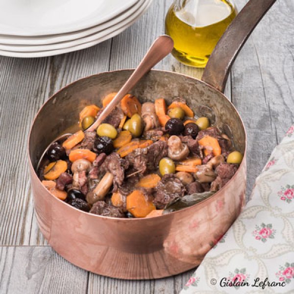 Boeuf bourguignon aux deux olives