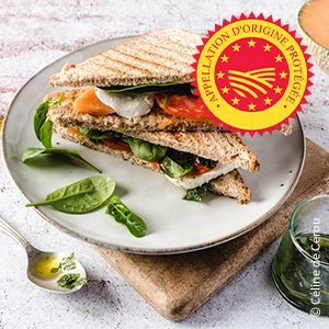 Club sandwich melon, chorizo et mozzarella à l’huile d’olive de Provence AOP