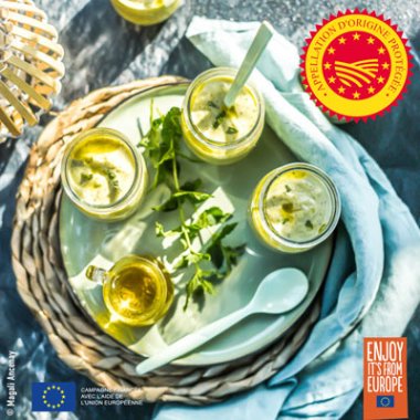 Crème de courgettes, menthe fraîche et pois chiches à l’huile d’olive de la Vallée des Baux-de-Provence AOP