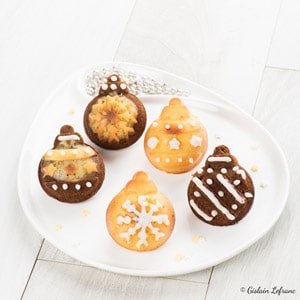 Boules de Noël moelleuses vanille-chocolat à l'huile d'olive