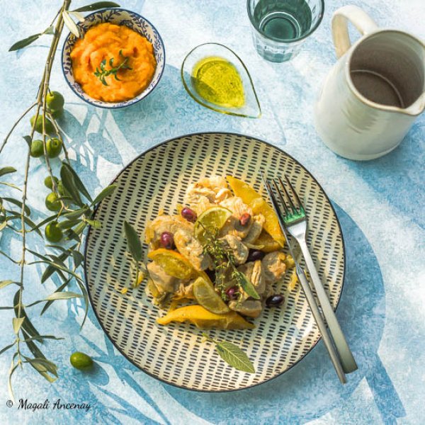 Dinde aux citrons, olives, sauge et thym