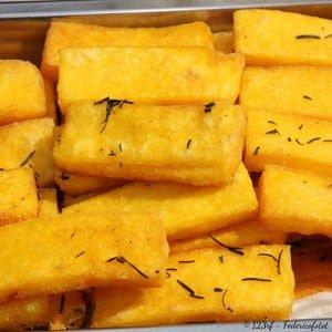 Frites de polenta au four