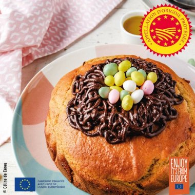 Gâteau au yaourt nid de Pâques à l'huile d'olive
