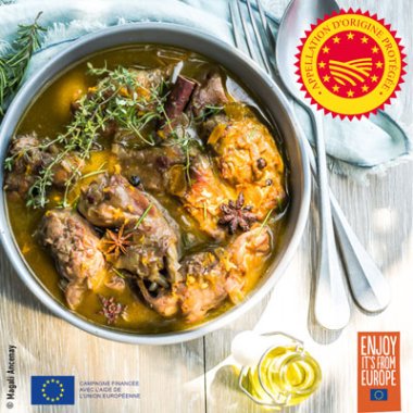 Lapin au glühwein à l’huile d’olive de la Vallée des Baux-de-Provence – olives maturées AOP