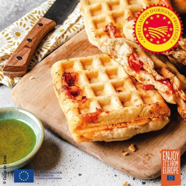 Pizza gaufre tomate anchois mozzarella
