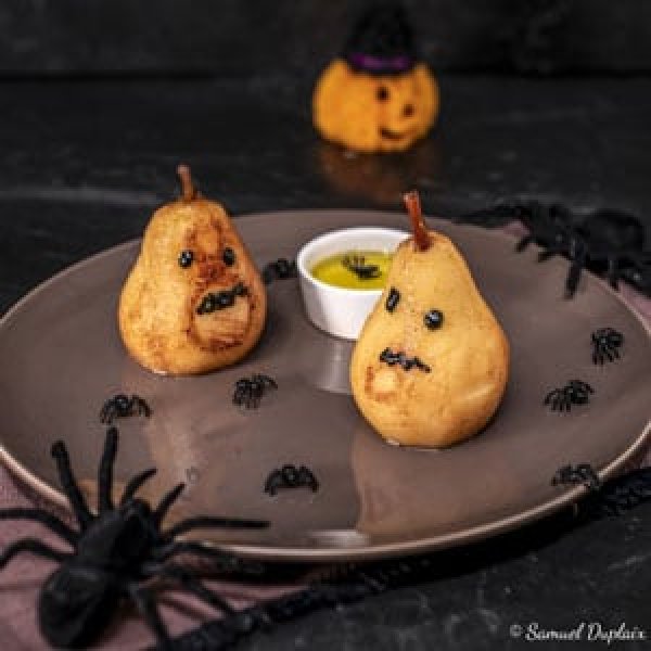 Poires pochées d'Halloween