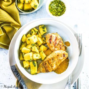 Poulet tandoori et salade de mangue à l'huile d'olive