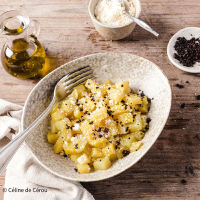 Risotto de pomme de terre, poudre d'olives noires