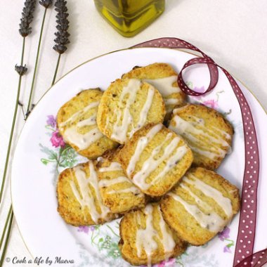 Sablés huile d’olive, citron et lavande, glaçage citron et lavande