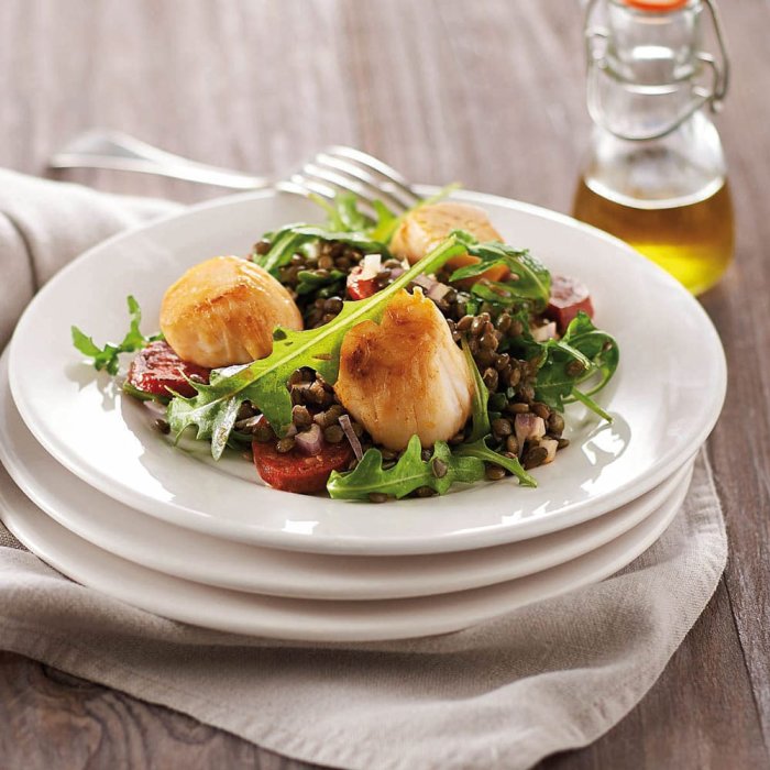 Salade tiède de lentilles au chorizo et Saint-Jacques