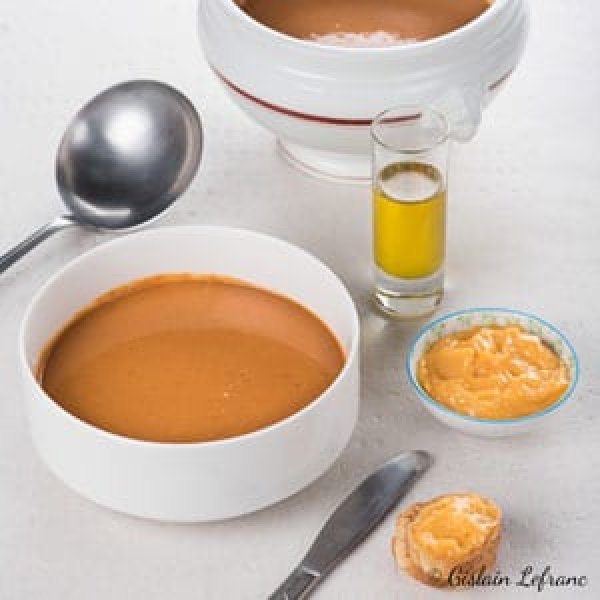 Soupe de poisson, croûtons et rouille