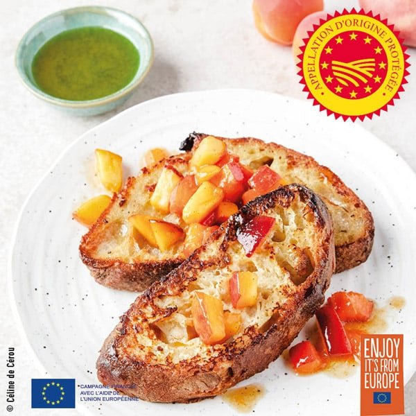 Tartine perdue abricot-pêche-huile d'olive