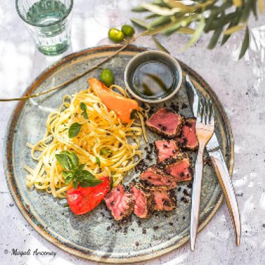 Tataki de boeuf aux olives noires de Nyons AOP